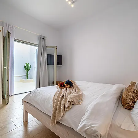 Anthis Mykonos